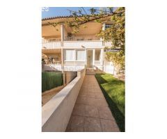 Maravillosa Casa de 3 habitaciones con patio y garaje en Cambrils, Tarragona