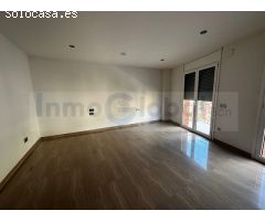 Maravilloso dúplex con 2 habirtaciones, terraza solarium en Berga, Berguedà