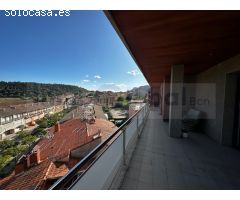 Maravilloso dúplex con 2 habirtaciones, terraza solarium en Berga, Berguedà