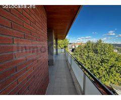 Maravilloso dúplex con 2 habirtaciones, terraza solarium en Berga, Berguedà