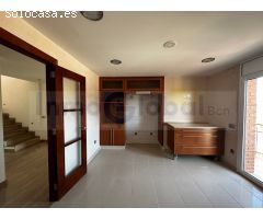 Maravilloso dúplex con 2 habirtaciones, terraza solarium en Berga, Berguedà