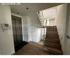 Maravilloso dúplex con 2 habirtaciones, terraza solarium en Berga, Berguedà