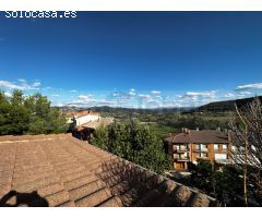 Maravilloso dúplex con 2 habirtaciones, terraza solarium en Berga, Berguedà