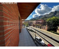 Maravilloso dúplex con 2 habirtaciones, terraza solarium en Berga, Berguedà