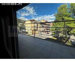 Maravilloso dúplex con 2 habirtaciones, terraza solarium en Berga, Berguedà