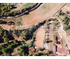 Finca de tres hectáreas con licencia de hípica y cría caballar a la venta en