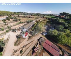 Finca de tres hectáreas con licencia de hípica y cría caballar a la venta en