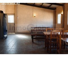 Finca de tres hectáreas con licencia de hípica y cría caballar a la venta en