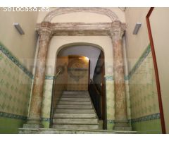 Magnifico piso en Ciutat vella con 8 habitaciones Ideal inversores
