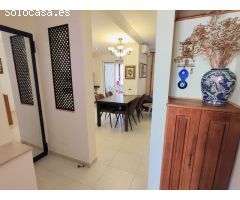 Hermosa casa con vistas al mar, 5 terrazas, piscinas y garaje