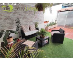Amplio apartamento, dos dormitorios y gran terraza privada.