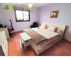Amplio apartamento, dos dormitorios y gran terraza privada.