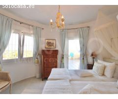 Villa Onda, preciosas vistas a la bahía de Jávea y al Montgó con una buena