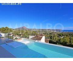 Villa Siana - Moderna Villa construida con vistas íncreibles al Mar.