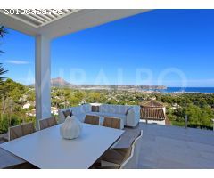 Villa Siana - Moderna Villa construida con vistas íncreibles al Mar.