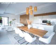 Villa Siana - Moderna Villa construida con vistas íncreibles al Mar.