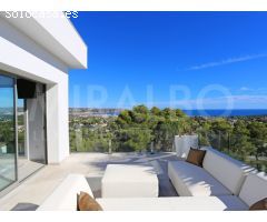 Villa Siana - Moderna Villa construida con vistas íncreibles al Mar.