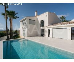 VILLA SOLÉA - Un Refugio de Lujo con Vistas Espectaculares en la Costa Blanca