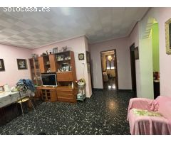 Casa de pueblo a la venta en Quart de Poblet!