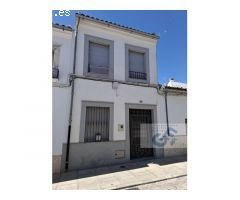 VENTA DE CASA PARA ENTRAR A VIVIR. ZONA RESIDENCIAL