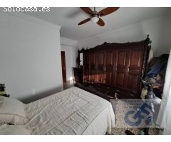 VENTA DE PISO EN PLANTA PRIMERA CON TERRAZA PROPIA. PRÓXIMO A PLAZA DE TOROS