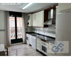 VENTA DE PISO JUNTO A CALLE REAL CON FACHADA A DOS CALLES Y DOS PLAZAS DE GARAJE