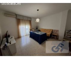 VENTA DE PISO EN EL CENTRO JUNTO AL MERCADO DE ABASTOS