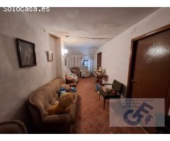 VENTA DE CASA MUY PRÓXIMA A LOS SALESIANOS DE POZOBLANCO
