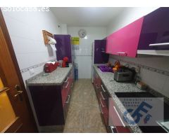 VENTA DE PISO JUNTO AL COLEGIO VIRGEN DE LUNA (SE ENTREGA AMUEBLADO)