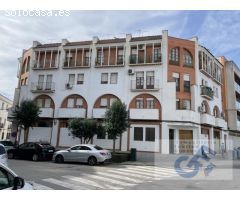 Venta de piso junto al centro con fachada a Avenida muy amplia