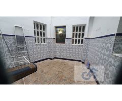 VENTA DE AMPLISIMO PISO HACIENDO ESQUINA EN CALLE MAYOR DE POZOBLANCO