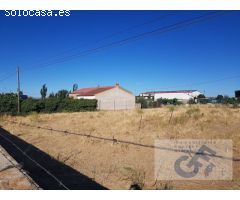 VENTA DE SOLAR CON PEDROCHE
