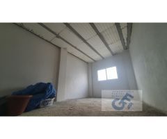 VENTA DE GARAJE CERRADO A RAS DE SUELO CON ALTILLO
