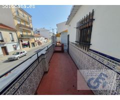 VENTA DE VIVIENDA CON DOS PLANTAS EDIFICADAS. PARA REFORMAR
