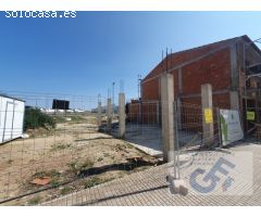 VENTA DE CASA EN CONSTRUCCIÓN. ZONA POLIDEPORTIVO
