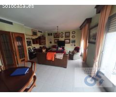 VENTA DE PISO MUY AMPLIO EN EL CENTRO DE POZOBLANCO CON GARAJE CERRADO