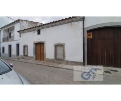 VENTA DE CASA PARA REHABILITAR EN DOS TORRES