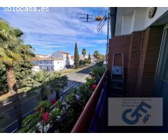 VENTA DE PISO PARA ENTRAR A VIVIR MUY CUIDADO