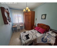 VENTA DE PISO PARA ENTRAR A VIVIR MUY CUIDADO