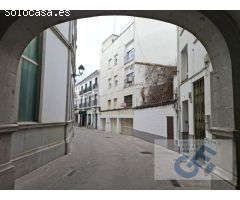VENTA DE PLANTA BAJA EN PLAZA DE LA CONSTITUCIÓN