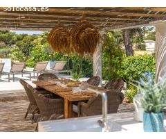 Villa de lujo de 3 dormitorios con vistas al mar en Javea