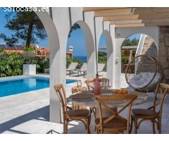 Villa de lujo de 3 dormitorios con vistas al mar en Javea