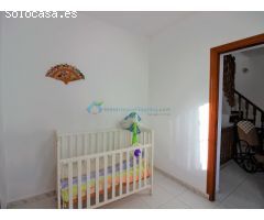 INMOMALAGA VENDE CASA DE 3 PLANTAS EN COÍN