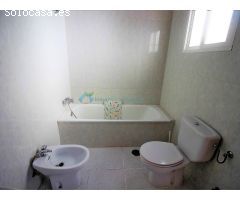 INMOMALAGA VENDE CASA DE 3 PLANTAS EN COÍN