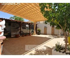 Casa independiente en Aguaes Nuevas, Torrevieja.