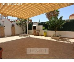 Casa independiente en Aguaes Nuevas, Torrevieja.