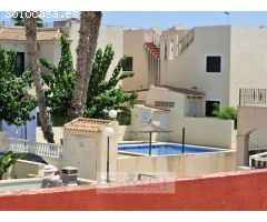 Casa independiente en Aguaes Nuevas, Torrevieja.