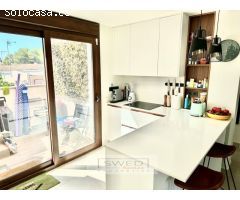 Vivienda en planta alta en Res. Balcones de Amay, Torrevieja.