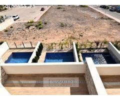 Vivienda adosada con piscina, Aguas Nuevas, Torrevieja.
