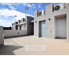 Vivienda adosada con piscina, Aguas Nuevas, Torrevieja.